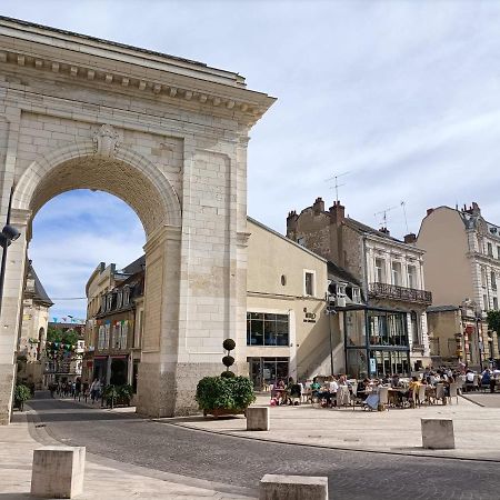Nevers A La Porte De Paris Bagian luar foto